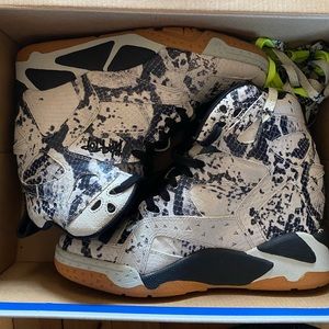 **Rare** Reebok design